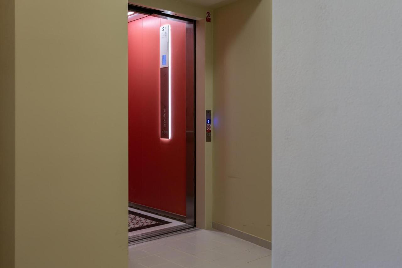 Elegant Studio In New Town By Days Appartement Praag