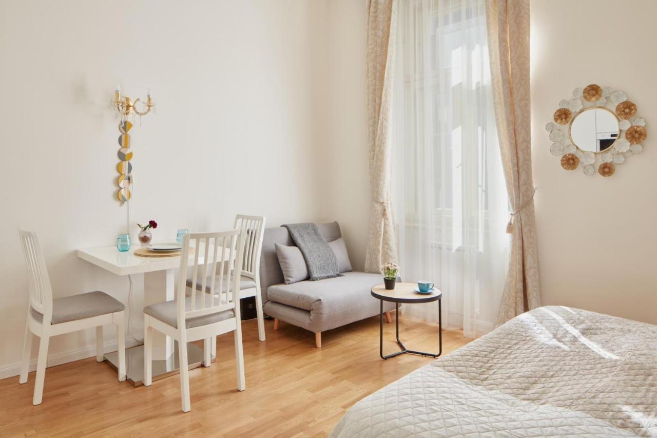 Elegant Studio In New Town By Days Appartement