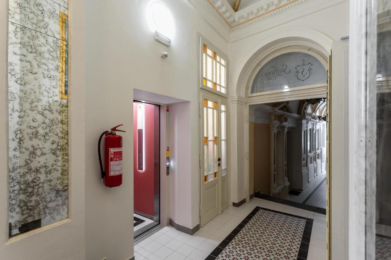 Appartement Elegant Studio In New Town By Days